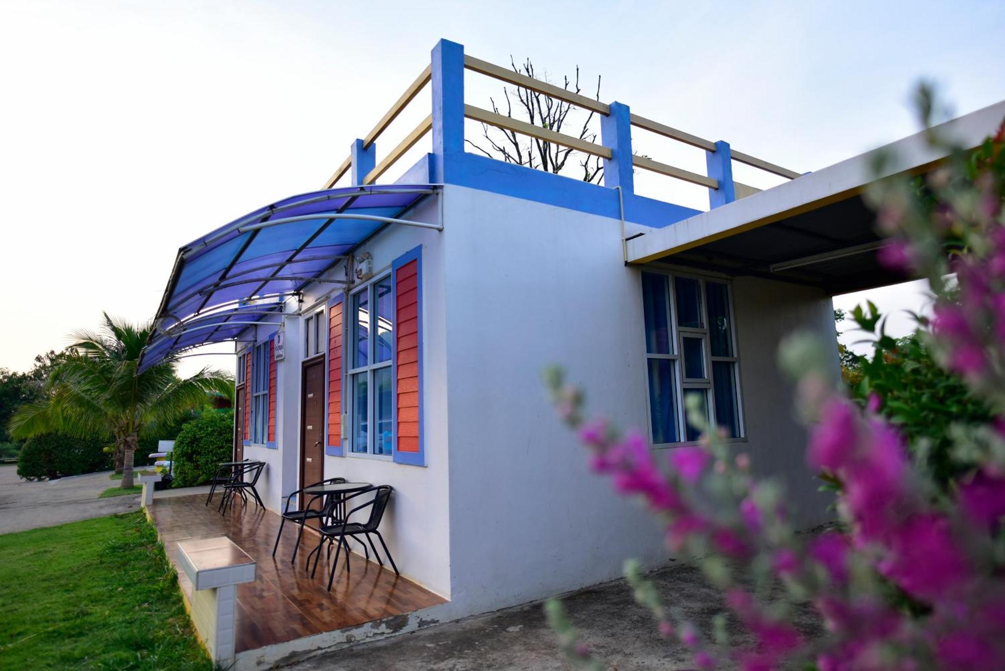 Chomduen Phu Kao Resort Non Sang Bilik gambar